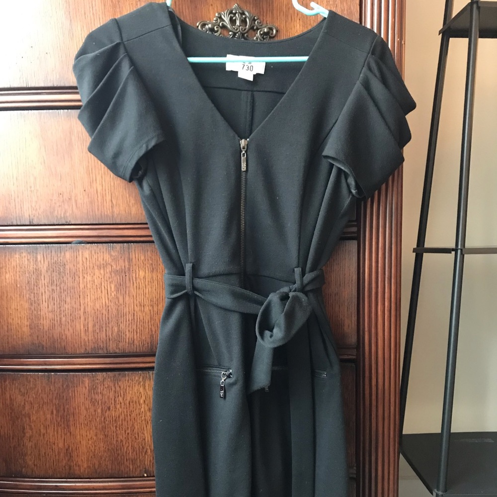 Jessica Simpson zipper black dress